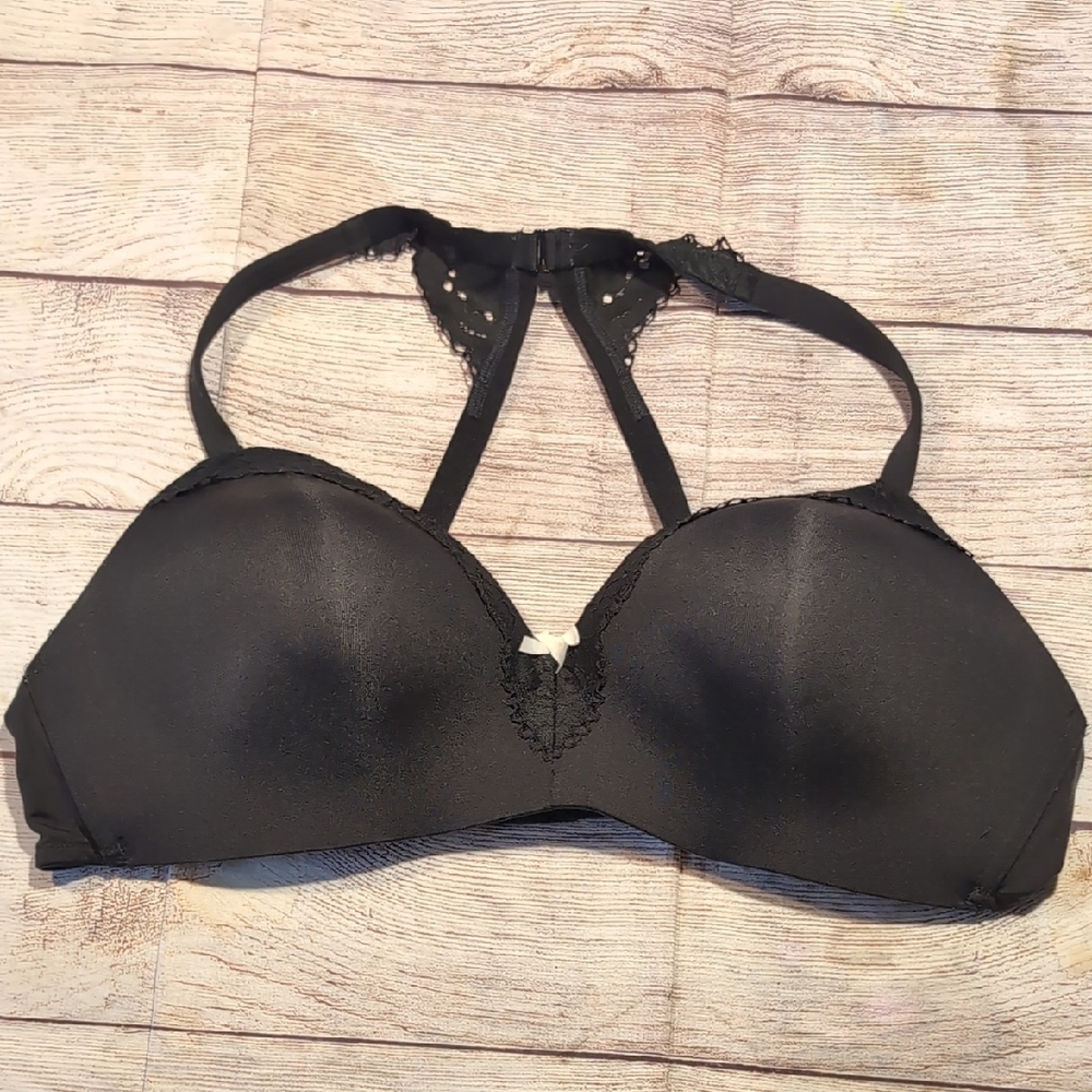 Cacique Women's Black Wing Back  T-shirt Bra Size 44B